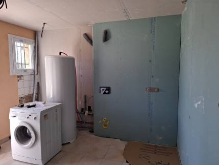  Buanderie avant travaux de création de salle de bain - Villars-les-Dombes 01330