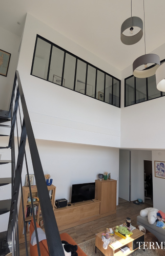 Espace de vie séparé de la mezzanine