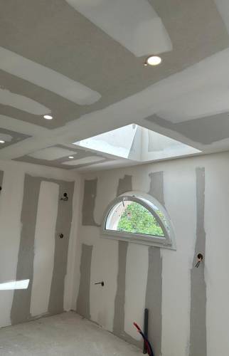 Extension de maison : faire entrer la lumière et créer un nouvel espace de vie 6