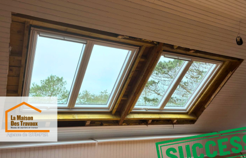 Aménagement intérieur à Tréguennec : Pose de fenêtres de toit pour un intérieur plus lumineux et moderne. Rénovation par La Maison Des Travaux Quimper.