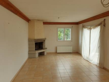 Création d'une ouverture dans une maison située près de Landerneau (29)