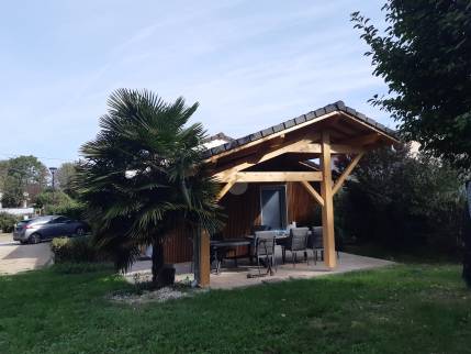 Nouvelle extension de maison à ossature bois avec couverture de terrasse - Meximieux 01800