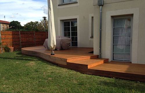 Terrasse en bois exotique à Rambouillet