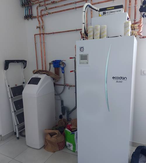 PAC air/eau et adoucisseur d'eau