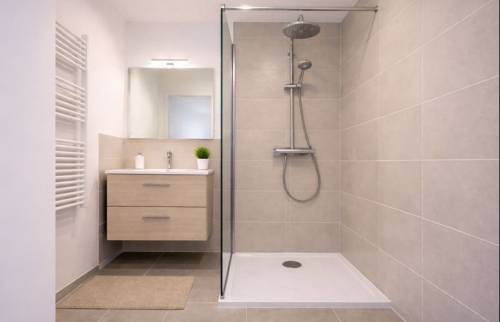 Salle de bain rénovée, la douche