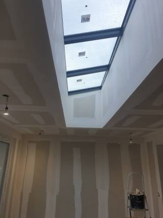 Travaux de construction d'une extension de maison avec verrière de toit - Villeneuve d'Ascq 59