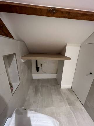 salle de bains sous combles - région ile de France