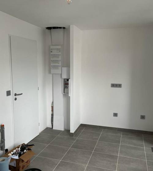 Détail tableau électrique - architecte 73, urbaniste projeteur 73, dessinateur 73, maçon 73, plaquiste 73, électricien 73, plombier 73, carreleur 73, menuisier 73, chauffagiste 73