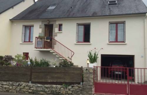 Ravalement de façade réalisé à Saint-Pierre-de-Plesguin