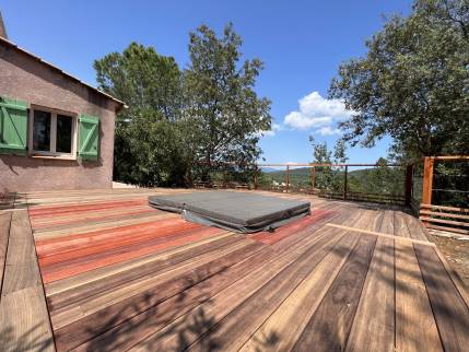 Aménagement terrasse bois exotique 83