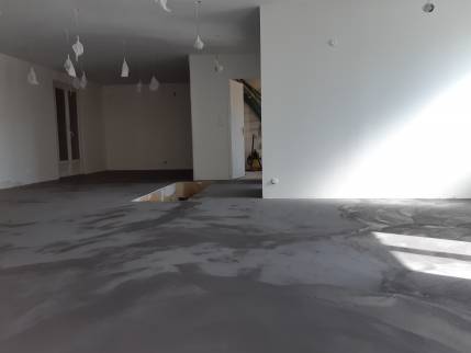 Travaux de rénovation de maison avec béton ciré - Saint-Jean-de-Niost 01800