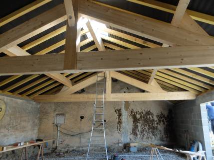 Travaux de charpente et couverture, projet d'extension, Genay (69730)