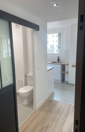 entrée du studio rénové