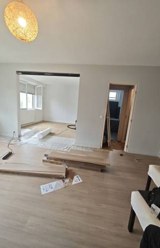 Rénovation revêtement appartement, pose de parquet stratifié