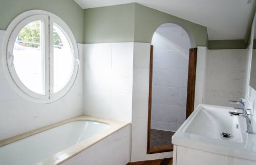 Salle de bains & douche terminée !
