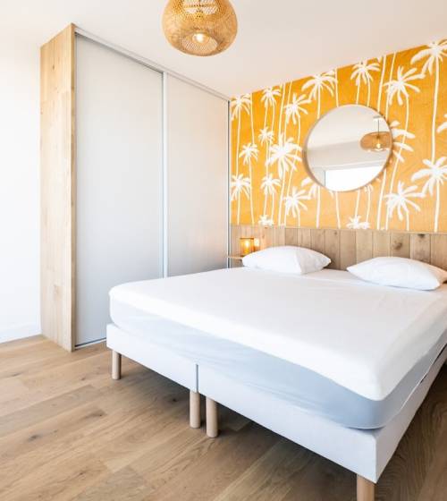 Transformation du garage en suite parentale avec aménagement et décoration de chambre - Pornic 44210