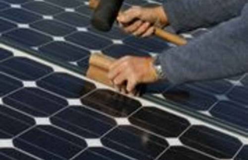 Pose de panneaux photovoltaiques à Cénac