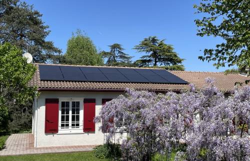 Installation de panneaux photovoltaïques au Cheylas (38)