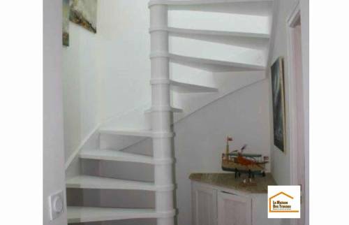 Réfection d'un escalier en colimaçon à Granville (50400)