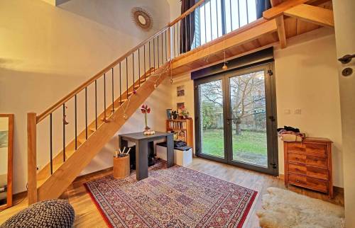 Escalier bois intérieur avec passerelles à Yerres - 1