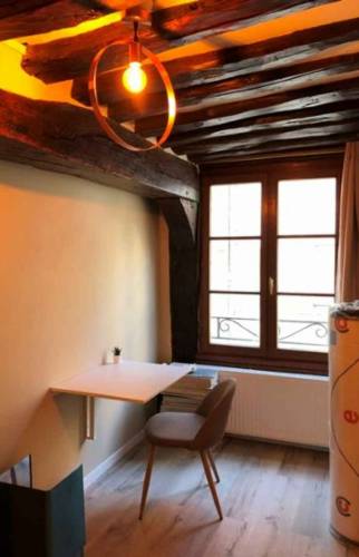 Colocation 6 Chbres - Coin bureau, La Maison des Travaux Rouen