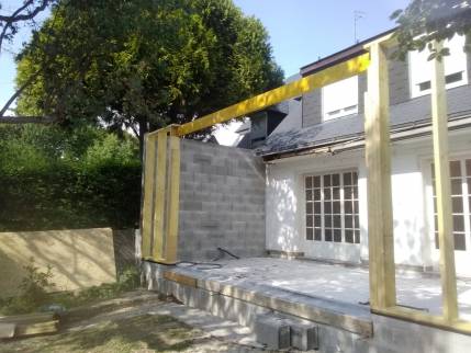 Elévation des murs du nouvel agrandissement de maison - Nantes 44