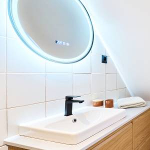 Optimisation d’une salle d’eau familiale à Bédée par Marie Gautier