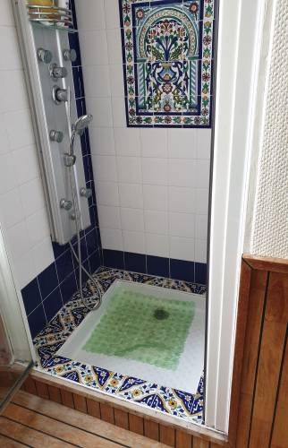 Ancienne cabine de douche