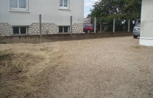 La cour avant travaux