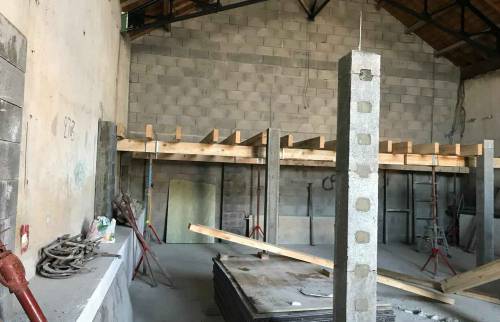 Transformation d'un hangar en commerce et loft proche Saint-Malo