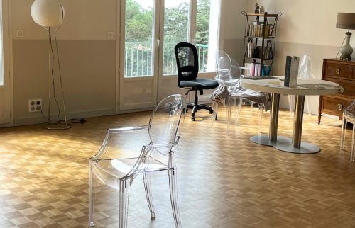 Rénovation pièce de vie avec un parquet remis à neuf