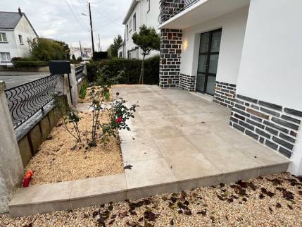 Rénovation de maison avec nouvel aménagement extérieur - Nantes 44