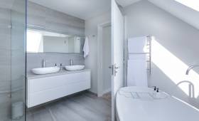 salle de bain aménagée - Cast (29150)