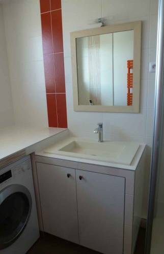 Salle d'eau rénovée  - Appartement Epinettes