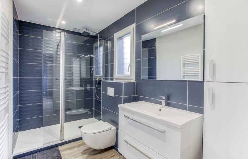 Salle de bains dans une extension travaux Grésivaudan