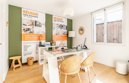 Surélévation de 47 m² de l'agence La Maison des Travaux Vertou