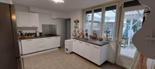 Nouvelle implantation de cuisine après rénovation complète - Arras 62