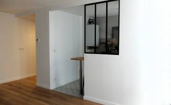 Lyon (69009) : rénovation d'appartement avec cuisine ouverte sur séjour et verrière d'atelier