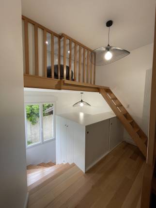 Rangements mi-hauteur du grand meuble sous la mezzanine (Essonne 91)