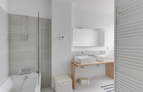 Salle de bains 2 - Rénovation complète d'une maison de 130 m² à Vertou