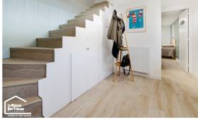 Escalier sur mesure - rangement sous escalier