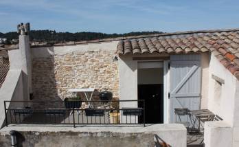 Une façade pierres apparentes et enduit, atout charme total