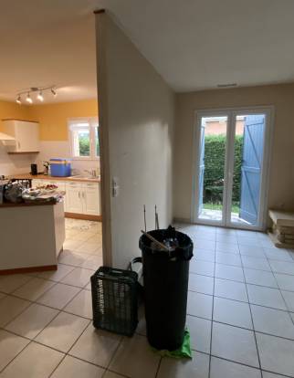 Cloison avant travaux d'ouverture de cuisine sur le salon - Montauban 82000