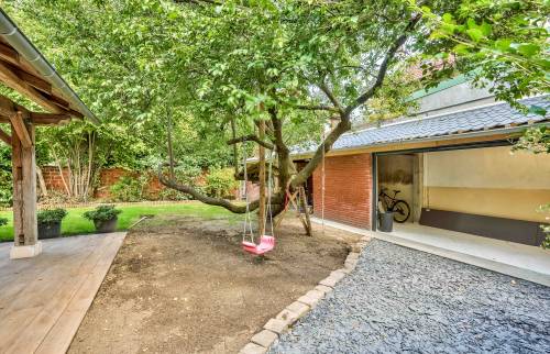 Construction d'un garage à vélos et motos