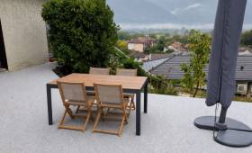 très belle terrasse pour nos clients du Touvet