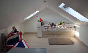 Combles aménagés en chambre d'enfant - Combs-la-Ville 77380