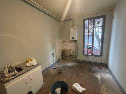 Appartement ancien avant travaux 03200
