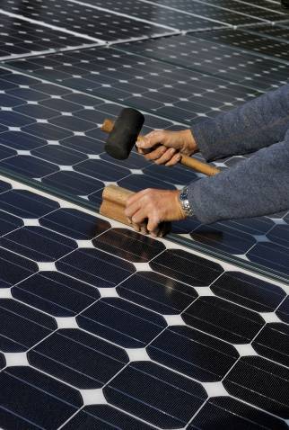 Installation de panneaux photovoltaiques Poissy