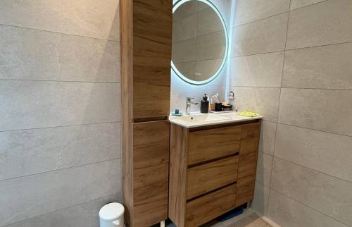 Salle de bain rénovée a Vaux sur Mer