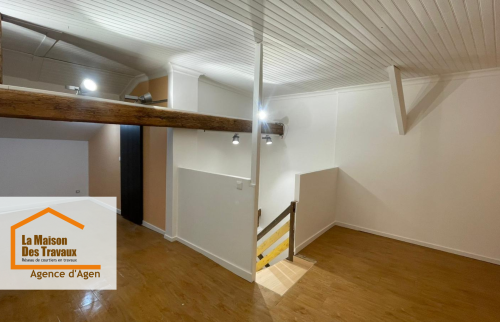 Aménagement complet des combles entre Agen et Aiguillon, avec création d’un espace chaleureux et lumineux, isolé et optimisé jusqu’au moindre détail.